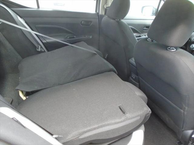 Photo of 2025 Brilliant Silver Metallic Nissan Versa