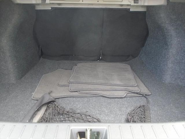 Photo of 2025 Brilliant Silver Metallic Nissan Versa