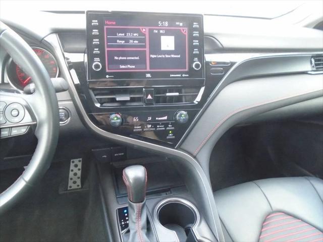 Photo of 2024 Wind Chill Pearl/Midnight Black Metallic Toyota Camry