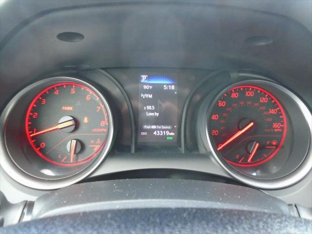 Photo of 2024 Wind Chill Pearl/Midnight Black Metallic Toyota Camry