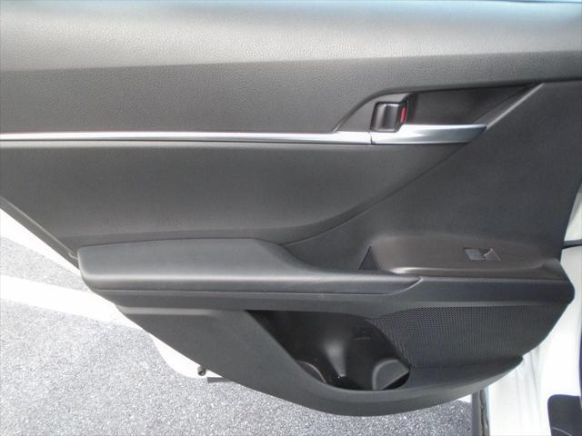 Photo of 2024 Wind Chill Pearl/Midnight Black Metallic Toyota Camry