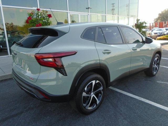 Photo of 2024 Cacti Green Chevrolet Trax