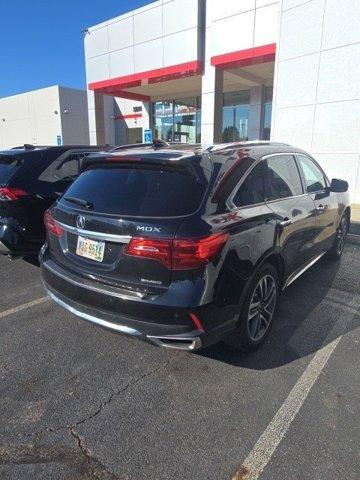 Photo of 2017 Crystal Black Pearl Acura MDX