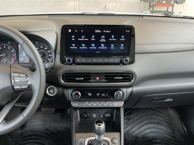 Photo of 2023 Lunar White Hyundai KONA