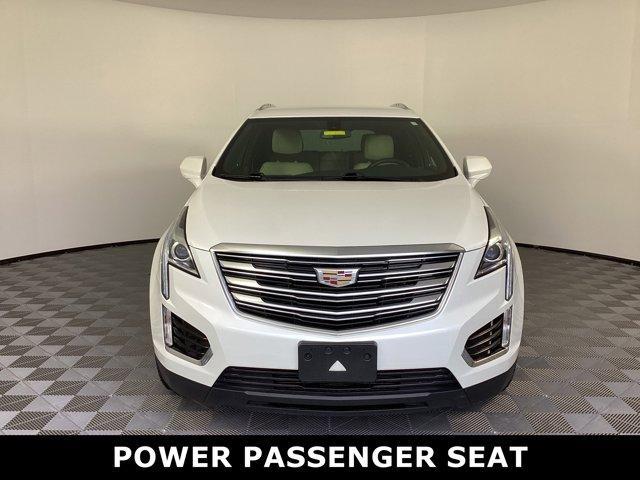 Photo of 2019 Crystal White Tri-Coat Cadillac XT5