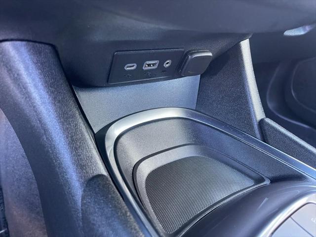 Photo of 2021 Summit White Chevrolet Malibu