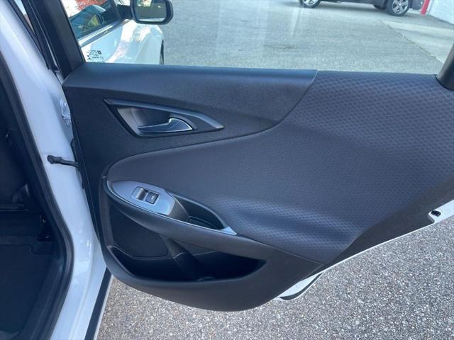Photo of 2021 Summit White Chevrolet Malibu