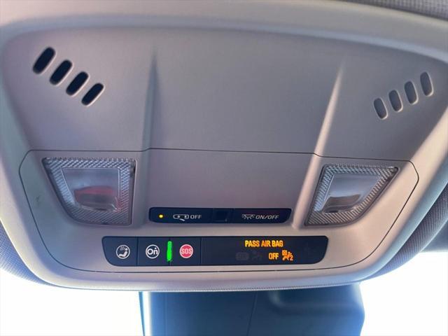 Photo of 2021 Summit White Chevrolet Malibu