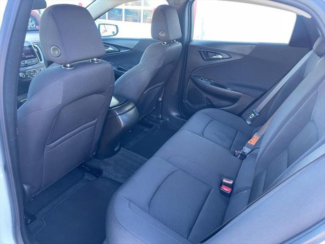 Photo of 2021 Summit White Chevrolet Malibu