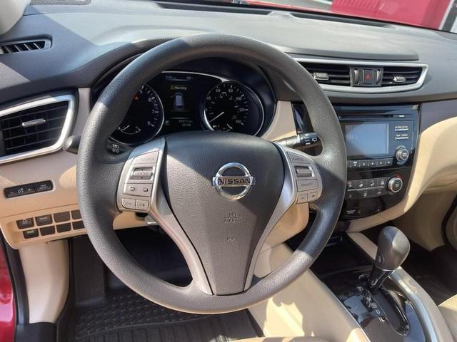 Photo of 2016 Cayenne Red Nissan Rogue