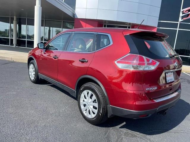 Photo of 2016 Cayenne Red Nissan Rogue