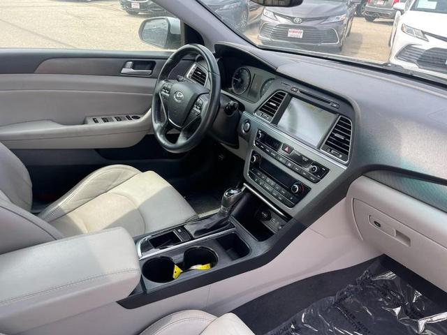 Photo of 2019 Clear White Kia Forte