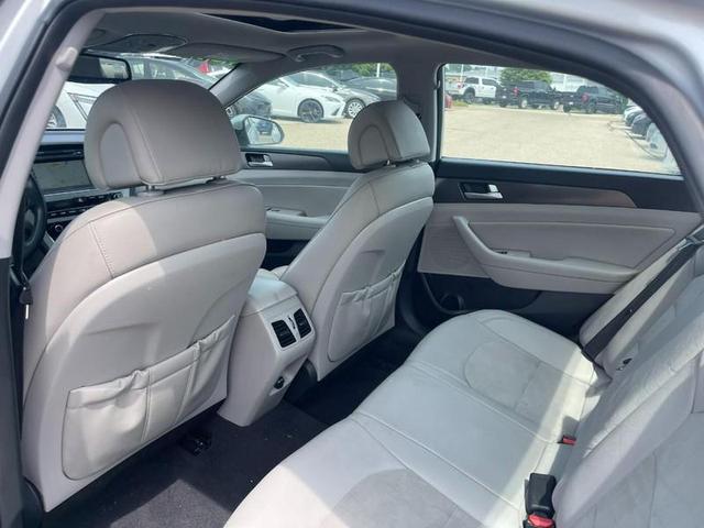 Photo of 2019 Clear White Kia Forte