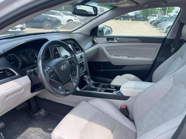 Photo of 2019 Clear White Kia Forte
