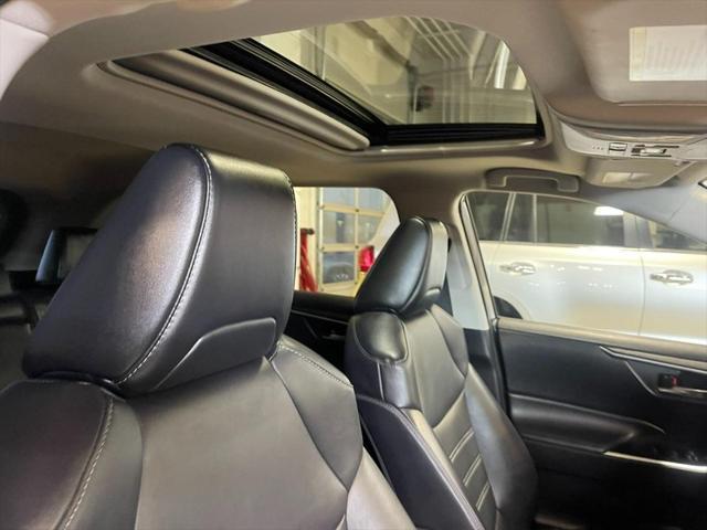 Photo of 2022 GRAY Toyota RAV4 Hybrid