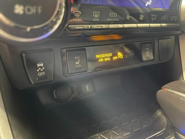Photo of 2022 GRAY Toyota RAV4 Hybrid