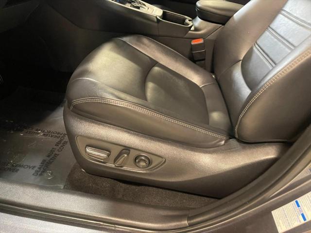 Photo of 2022 GRAY Toyota RAV4 Hybrid
