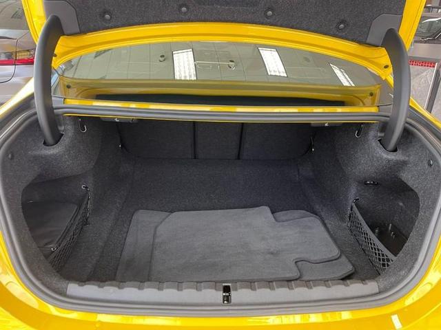Photo of 2022 SPEED YELLOW BMW M4