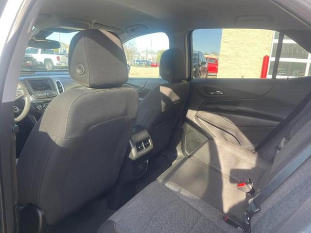Photo of 2022 WHITE Chevrolet Equinox