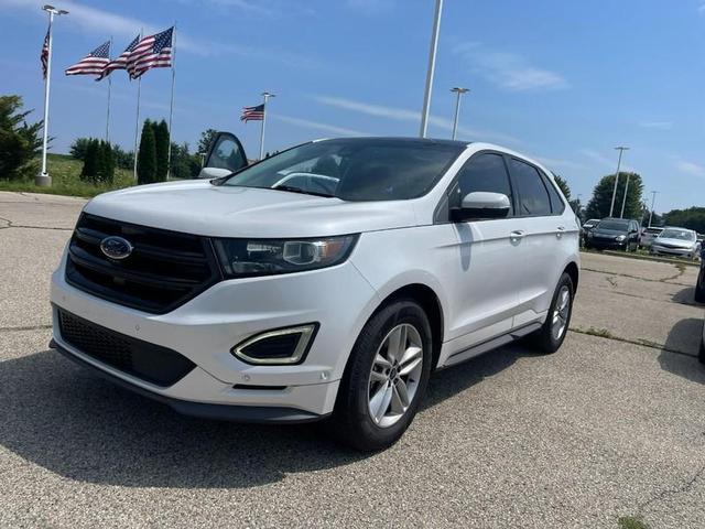 Photo of 2015 White Platinum Metallic Tri-Coat Ford Edge