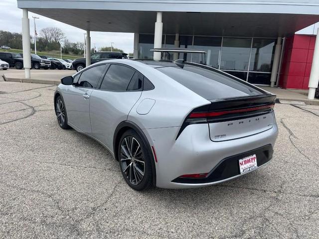 Photo of 2024 GRAY Toyota Prius