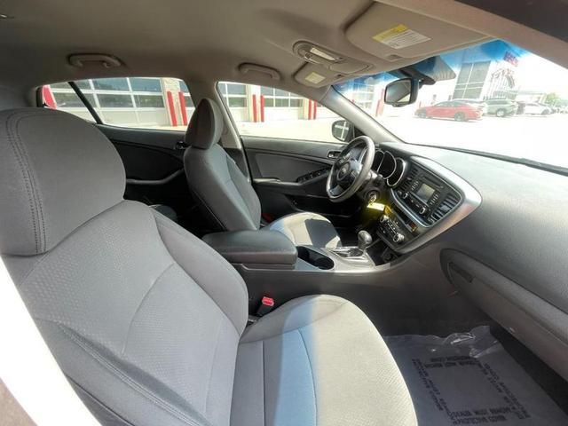 Photo of 2015 BLACK Kia Optima