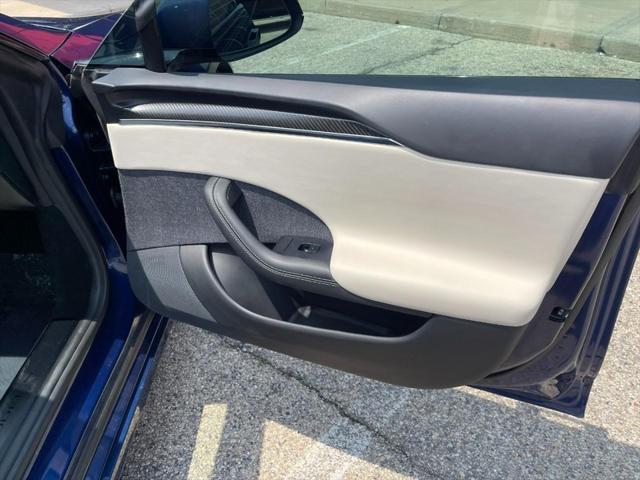 Photo of 2021 Deep Blue Metallic Tesla Model S