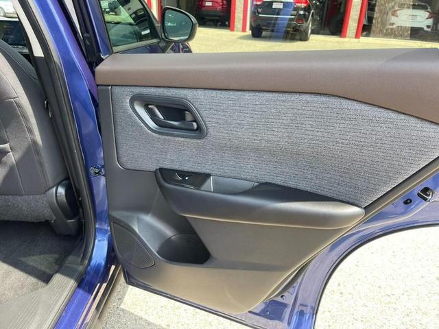 Photo of 2023 Caspian Blue Metallic Nissan Rogue