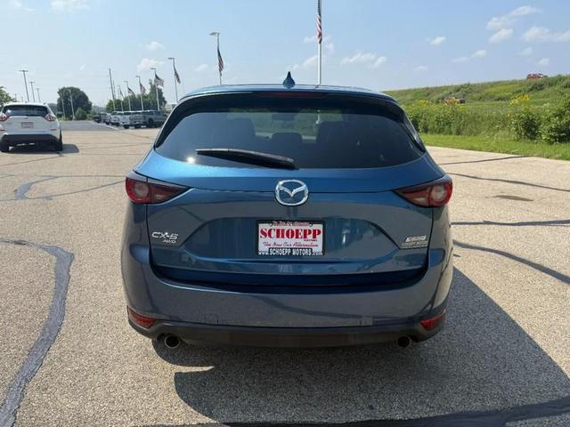 Photo of 2017 BLUE Mazda CX-5