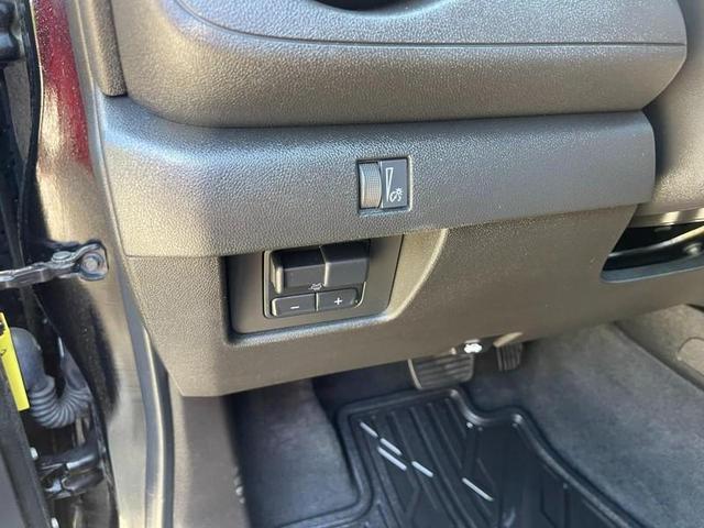Photo of 2023 Black Chevrolet Colorado