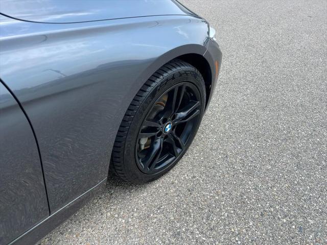 Photo of 2018 Mineral Gray Metallic BMW 330