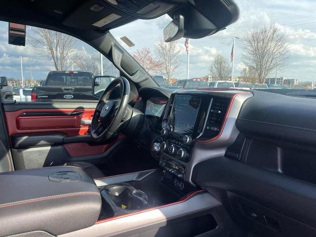 Photo of 2022 Diamond Black Crystal Pearlcoat RAM 1500