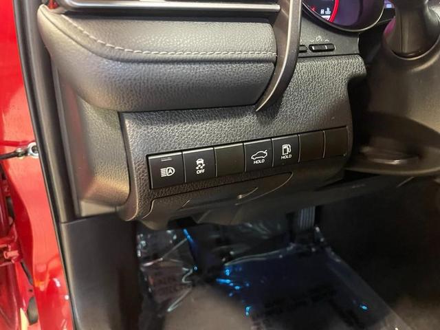 Photo of 2022 RED Toyota Camry