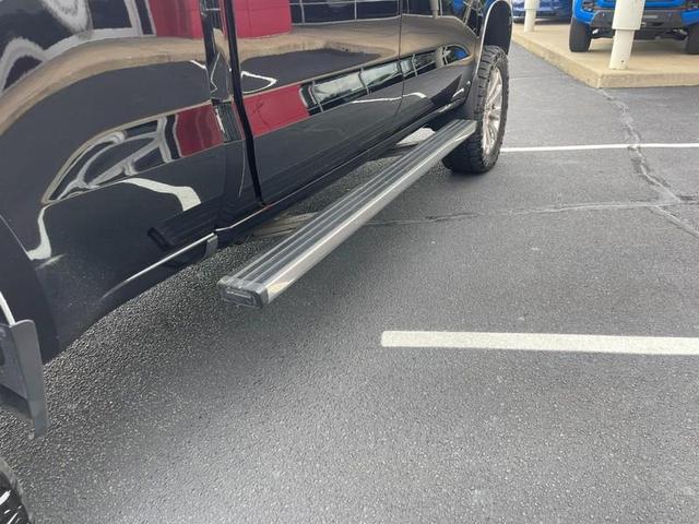 Photo of 2019 Black Chevrolet Silverado 1500