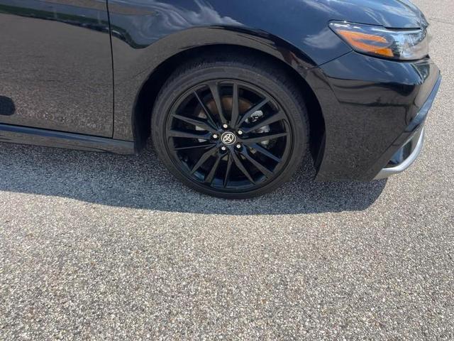 Photo of 2024 Midnight Black Metallic Toyota Camry
