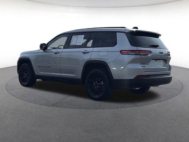 Photo of 2024 Silver Zynith Jeep Grand Cherokee L