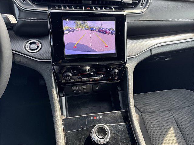 Photo of 2024 Silver Zynith Jeep Grand Cherokee L