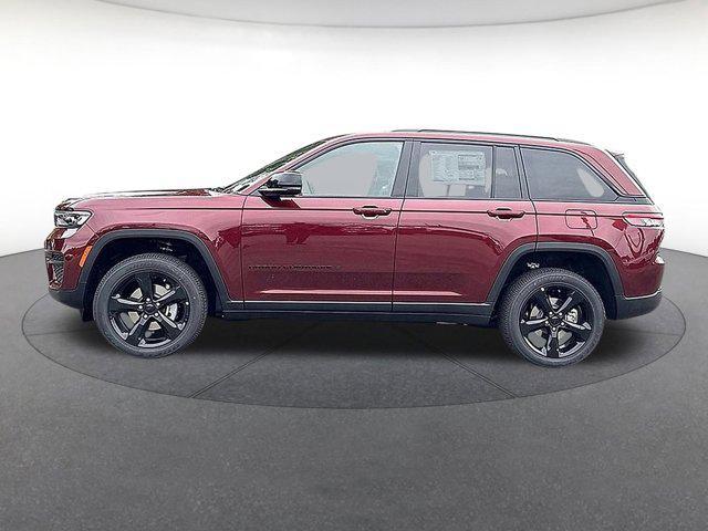 Photo of 2025 Velvet Red Pearlcoat Jeep Grand Cherokee