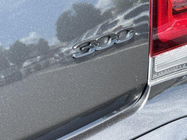 Photo of 2023 Granite Crystal Metallic Clearcoat Chrysler 300