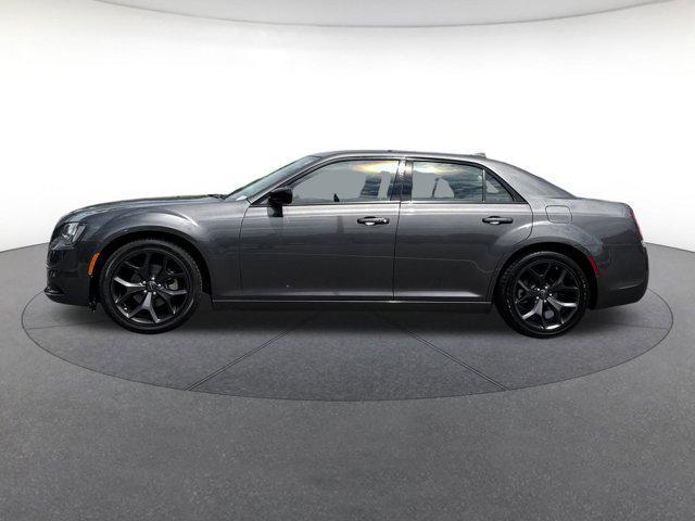 Photo of 2023 Granite Crystal Metallic Clearcoat Chrysler 300