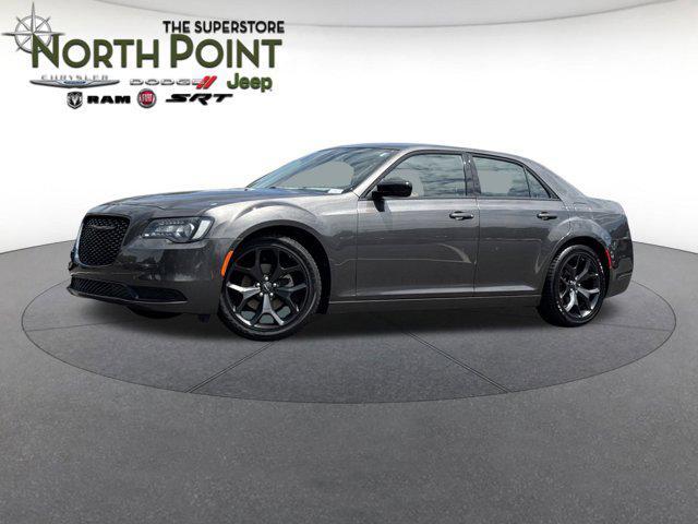 Photo of 2023 Granite Crystal Metallic Clearcoat Chrysler 300