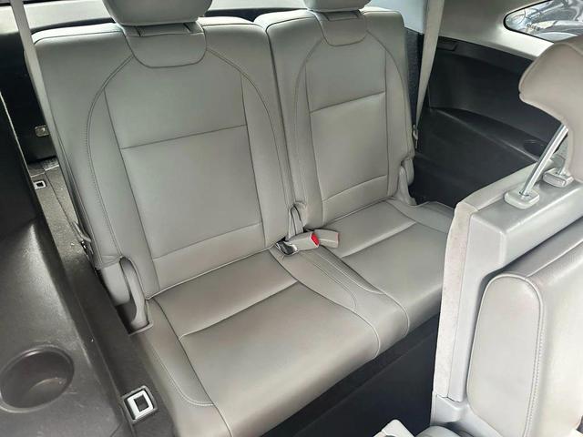 Photo of 2016 Gray Acura MDX