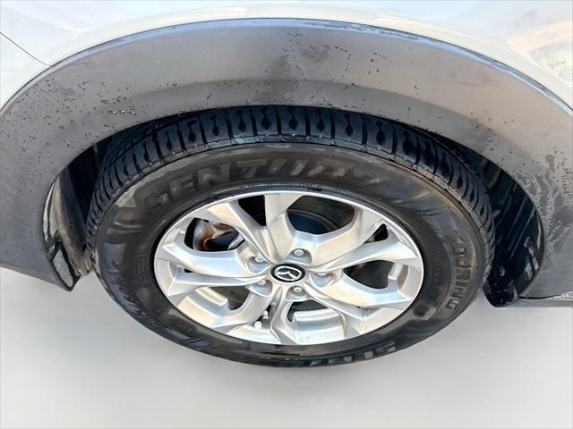 Photo of 2016 Ceramic Silver Metallic Mazda CX-3