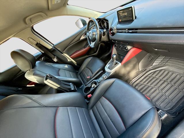 Photo of 2016 Ceramic Silver Metallic Mazda CX-3