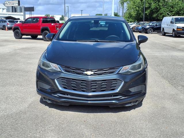 Photo of 2018 Graphite Metallic Chevrolet Cruze