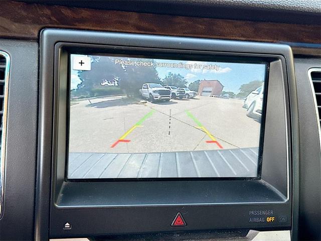 Photo of 2019 Oxford White Ford Flex