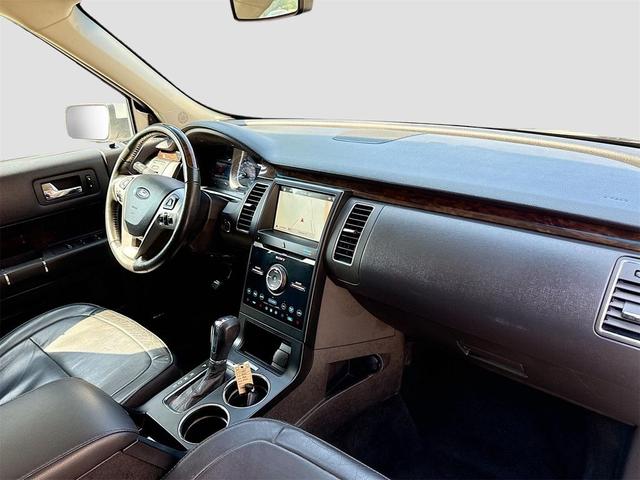 Photo of 2019 Oxford White Ford Flex
