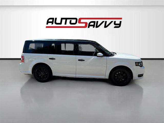 Photo of 2019 Oxford White Ford Flex