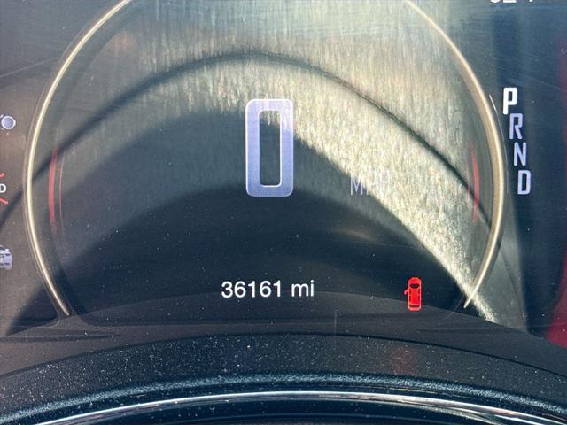 Photo of 2022 Octane Red Pearlcoat Dodge Durango