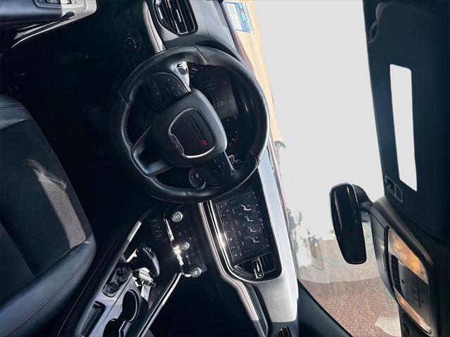 Photo of 2022 Octane Red Pearlcoat Dodge Durango